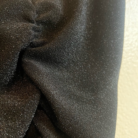 Women’s top - Picture 2 of 3